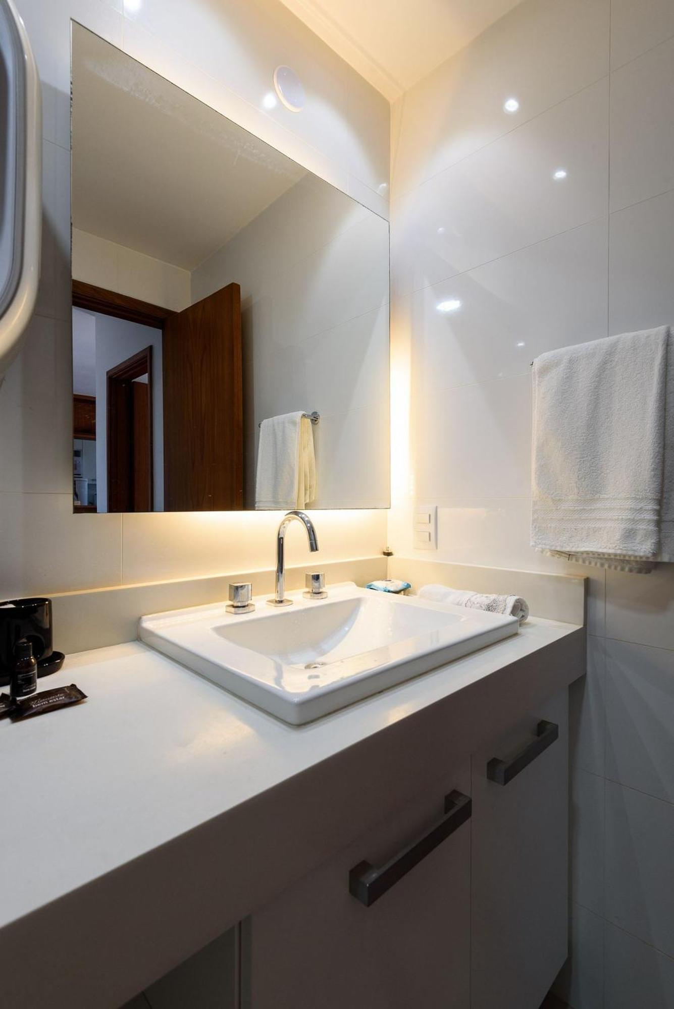 João Líra 95 Lindíssimo apartamento no Leblon com vista mar Apartamento *