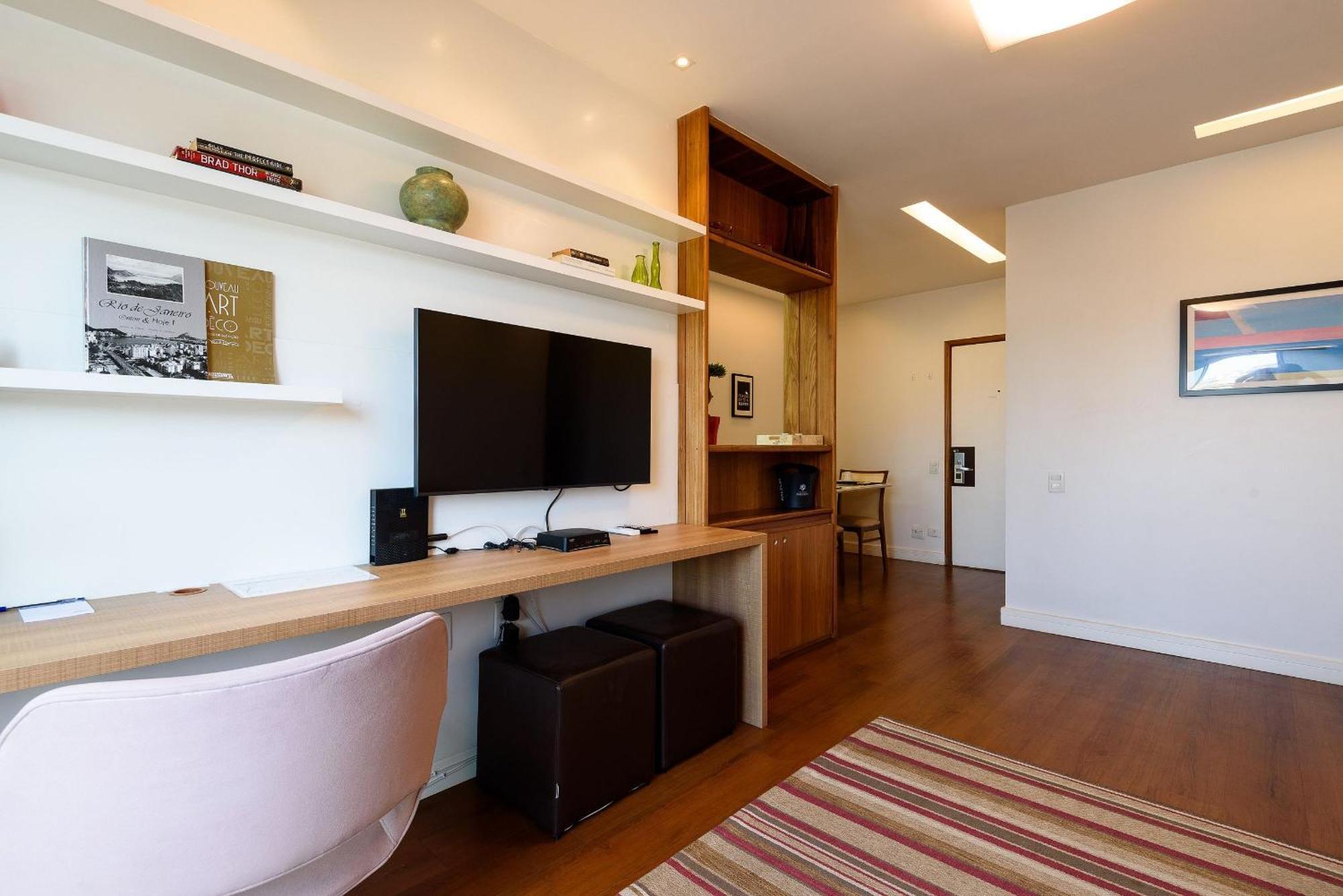 Apartamento João Líra 95 Lindíssimo apartamento no Leblon com vista mar